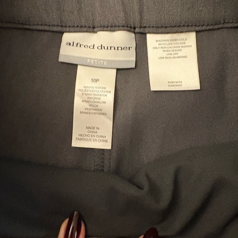 Alfred Dunner Charcoal Petite Pants - Picture 7 of 8
